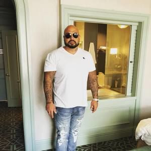 Meet your Posher, Richard